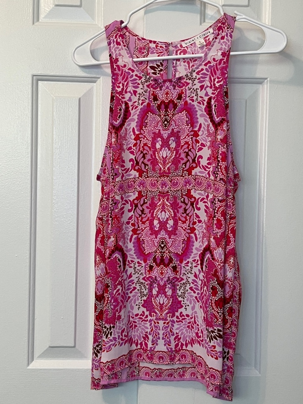 Violet & Claire Printed Geometric Pink Sleeveless Blouse Tank Size S